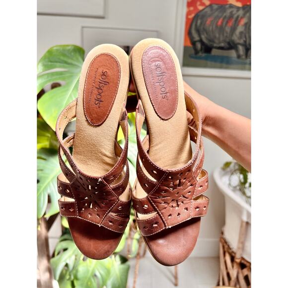 Vintage Softspots Slip On Heels/Sandals, Sz 8 - Picture 2 of 9